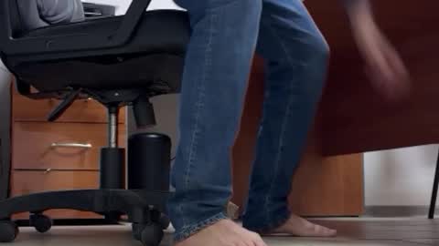 Snapshot of pantyhoselover8den chatting on 09.25.25 Pantyhose Lover online show from 09.25.25