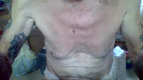 Snapshot of pantyjacker4u chatting on 05.17.26 pantyjacker4u online show from 05.17.26