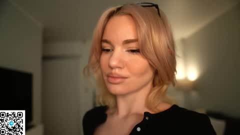 Snapshot of pantykrist chatting on 03.26.26 Kristina Kriss online show from 03.26.26