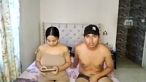 Snapshot of paola_835068 chatting on 06.12.26 Paola 23 and Andres 25 online show from 06.12.26