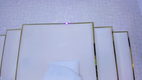 Paola  online show from 11.13.25