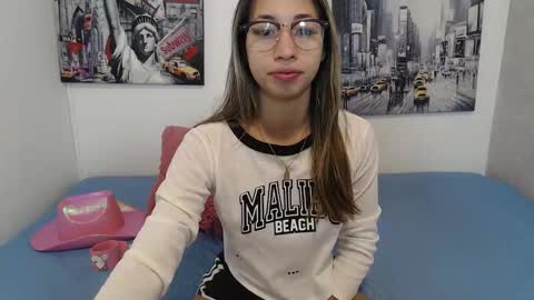 Paola online show from 01.06.26