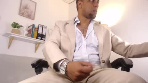 Snapshot of paolo_blaze chatting on 05.11.26 PAOLO online show from 05.11.26