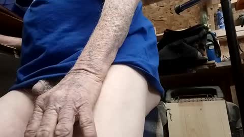 Snapshot of papajb70 chatting on 02.19.25 papajb70 online show from 02.19.25