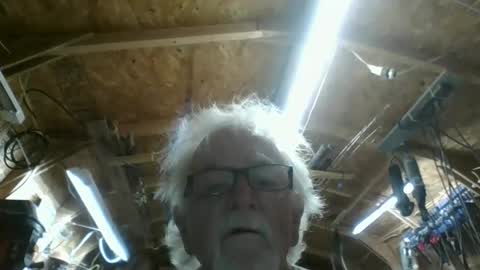 Snapshot of papajb70 chatting on 12.21.25 papajb70 online show from 12.21.25