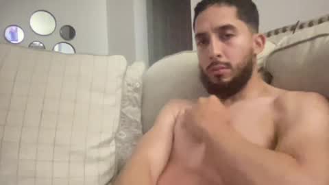 papicubano_guapo23cm online show from 05.20.26