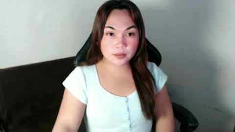 Snapshot of papigoddesslover chatting on 06.19.26 Fina Dwarf online show from 06.19.26