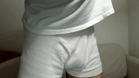 Snapshot of papijakey chatting on 01.02.25 -- New Videos Down Below online show from 01.02.25