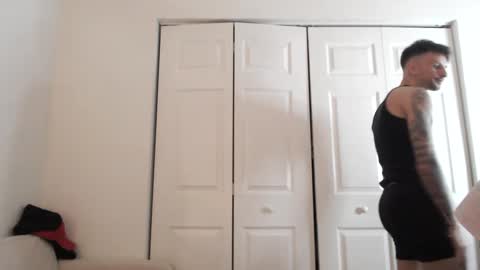 Snapshot of papijakey chatting on 02.15.25 -- New Videos Down Below online show from 02.15.25