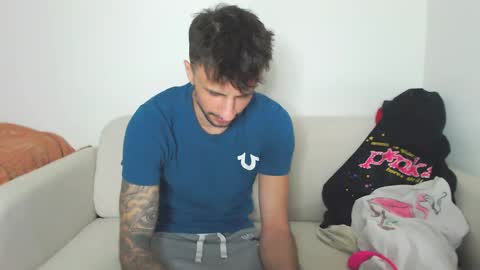 Snapshot of papijakey chatting on 03.04.25 -- New Videos Down Below online show from 03.04.25