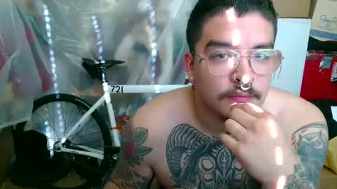 Snapshot of papinchnch13s chatting on 09.30.25 Papi Chonchies online show from 09.30.25