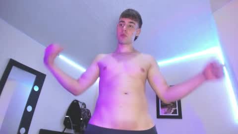 Snapshot of papinoha chatting on 11.20.25 Noha online show from 11.20.25