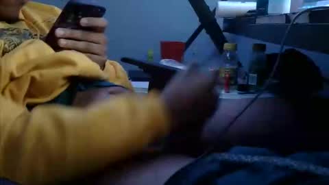 Snapshot of papixfade chatting on 12.14.25 papixfade online show from 12.14.25