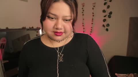 Snapshot of paprik_ chatting on 09.30.25 Paprika online show from 09.30.25