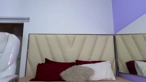 Snapshot of paradise_doll_s chatting on 01.15.25 Amy and my doll online show from 01.15.25