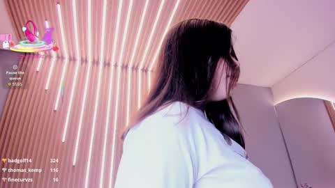 Snapshot of paradise_doll_s chatting on 10.16.25 Amy and my doll online show from 10.16.25