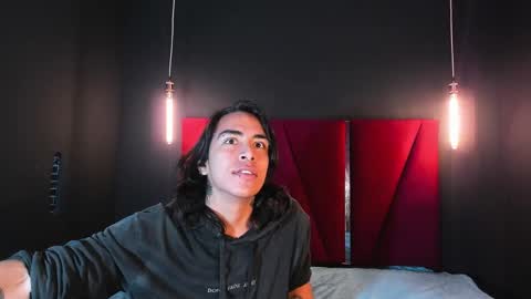 paranoidtemptaion_ online show from 02.25.25