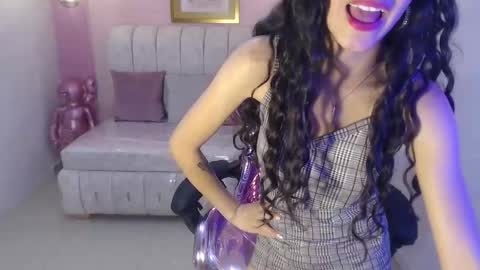 Snapshot of paris_1sub chatting on 01.28.25 Paris 1sub online show from 01.28.25