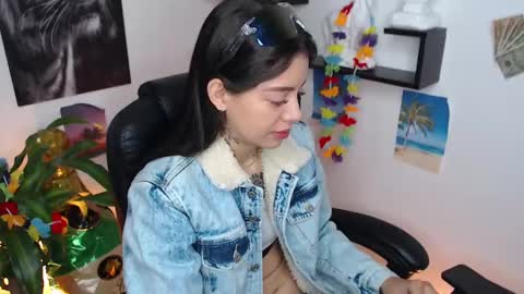 Paris D angelo online show from 01.16.25