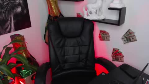 Paris D angelo online show from 01.20.25