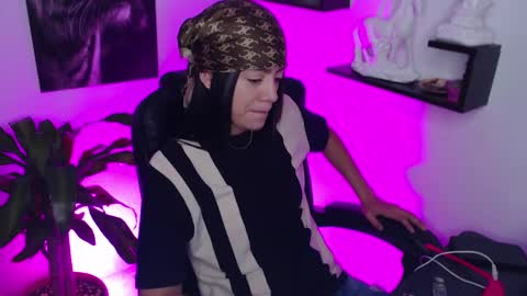 Paris D angelo online show from 02.27.25