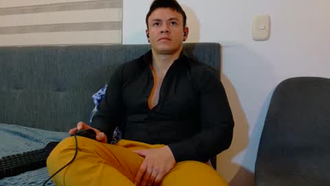 Mark Paris online show from 10.04.25