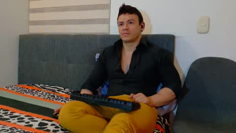 Mark Paris online show from 11.07.25