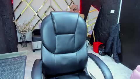 paris petit online show from 03.25.26