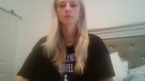 parisbaby2000 online show from 09.29.25