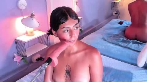 Snapshot of pariscotton chatting on 12.13.24 Paris online show from 12.13.24