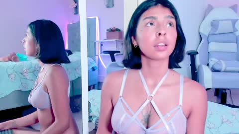 Snapshot of pariscotton chatting on 12.20.24 Paris online show from 12.20.24