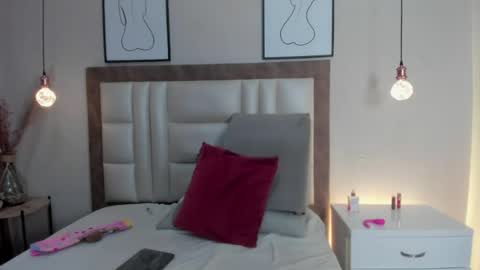 Snapshot of parisfloweer chatting on 04.12.26 Paris Flower online show from 04.12.26