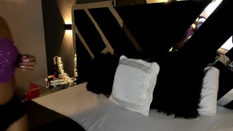 parisrose__ online show from 05.26.26
