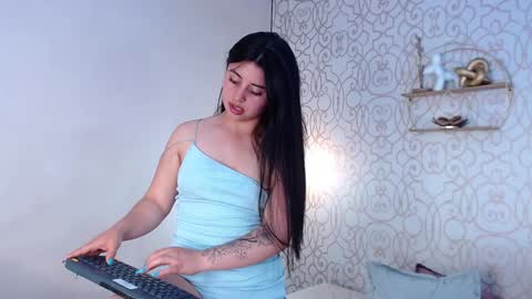   Parker   online show from 01.10.25