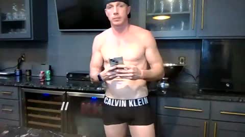 Snapshot of parkerflexes chatting on 06.29.26 Parker online show from 06.29.26