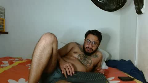 Snapshot of partisano77 chatting on 01.05.25 Partisano77 online show from 01.05.25