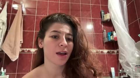 Snapshot of passionessa chatting on 04.28.26 Call me Miss Alice Careful Passion Queen online show from 04.28.26