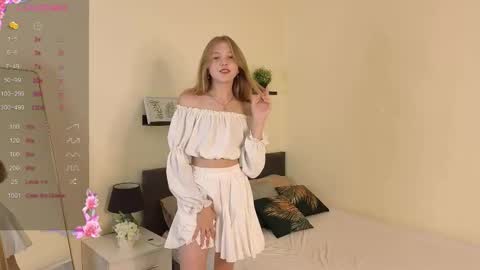 Snapshot of patricia_perry chatting on 09.19.25 Vicki online show from 09.19.25