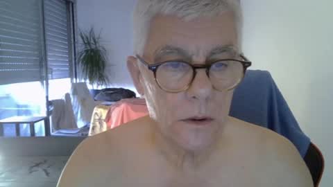 Snapshot of patrick5275 chatting on 06.25.26 patrick5275 online show from 06.25.26