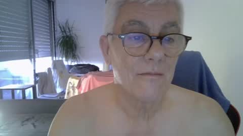 Snapshot of patrick5275 chatting on 06.25.26 patrick5275 online show from 06.25.26