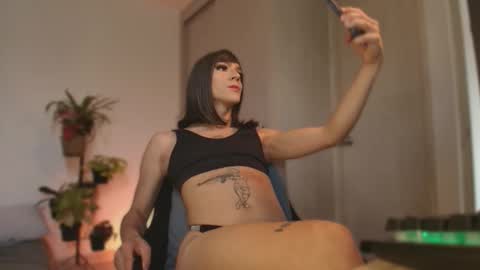 Snapshot of patrick_d01 chatting on 10.28.25 Patrick online show from 10.28.25