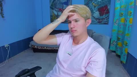 .... online show from 10.10.25