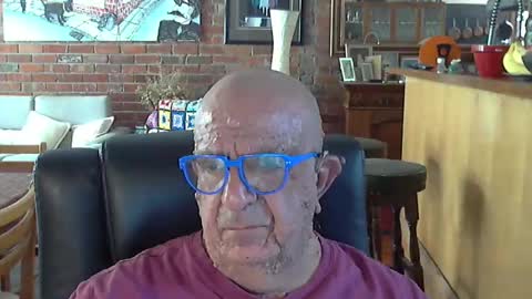 Snapshot of patvac chatting on 12.21.24 patvac online show from 12.21.24