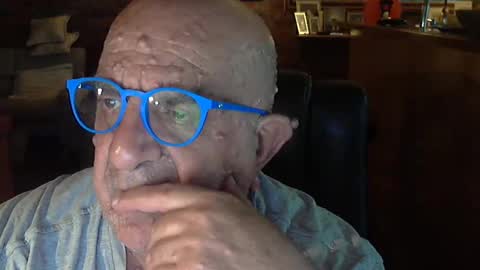 Snapshot of patvac chatting on 03.11.25 patvac online show from 03.11.25