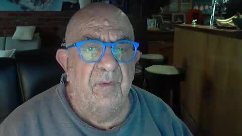 Snapshot of patvac chatting on 09.15.25 patvac online show from 09.15.25