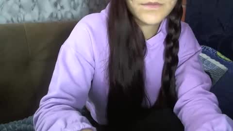 Snapshot of pau_cat chatting on 02.02.26 Pau online show from 02.02.26