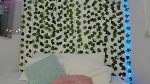 Snapshot of pau_delima__ chatting on 09.17.25 paulina online show from 09.17.25