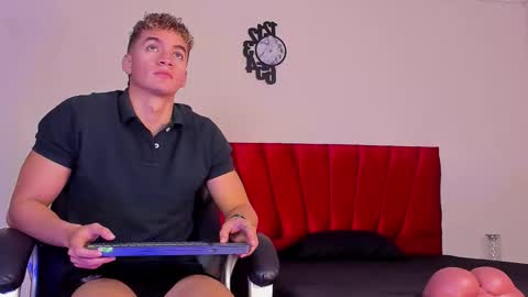 Paull George online show from 10.02.25