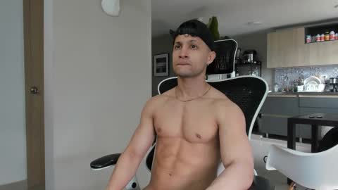 Snapshot of paul_reyborg chatting on 09.28.25 Paul online show from 09.28.25