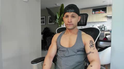 Snapshot of paul_reyborg chatting on 09.29.25 Paul online show from 09.29.25